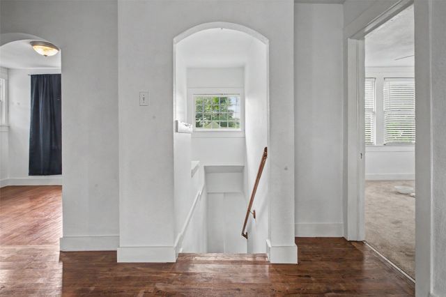1601 S Henderson Street, Fort Worth, TX 76104
