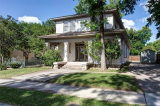 1601 S Henderson Street, Fort Worth, TX 76104