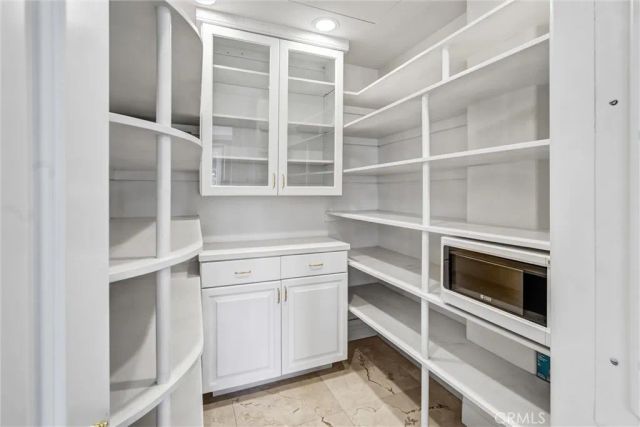 2290 Lombardy, San Marino, CA 91108