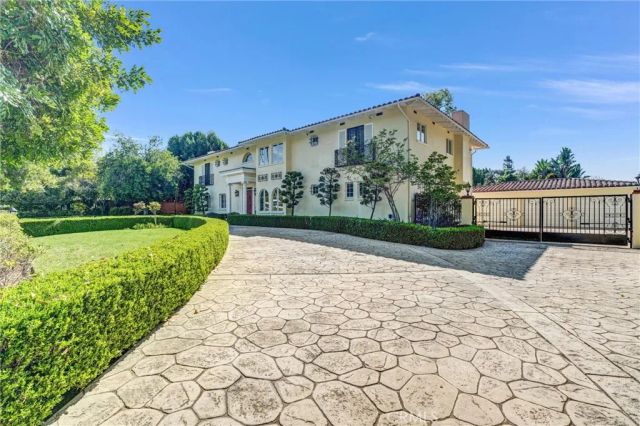 2290 Lombardy, San Marino, CA 91108