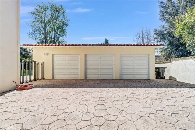 2290 Lombardy, San Marino, CA 91108