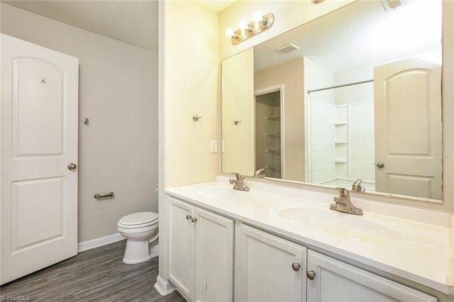 1679 Parkside Meadow Drive, Winston-salem, NC 27127