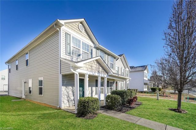 1679 Parkside Meadow Drive, Winston-salem, NC 27127