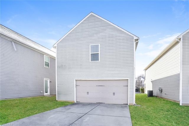 1679 Parkside Meadow Drive, Winston-salem, NC 27127