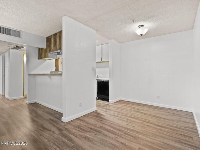 2955 Lakeside Drive 111, Reno, NV 89509