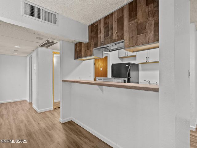 2955 Lakeside Drive 111, Reno, NV 89509