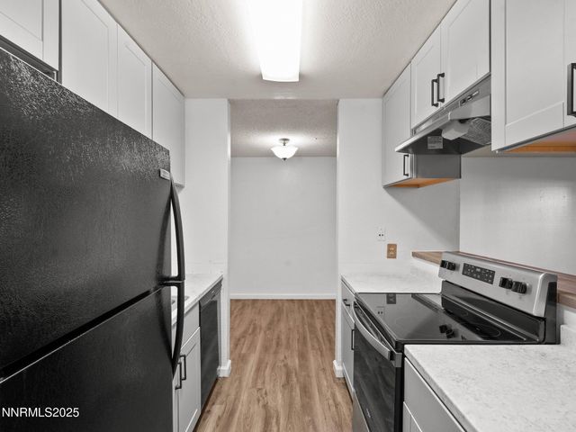 2955 Lakeside Drive 111, Reno, NV 89509