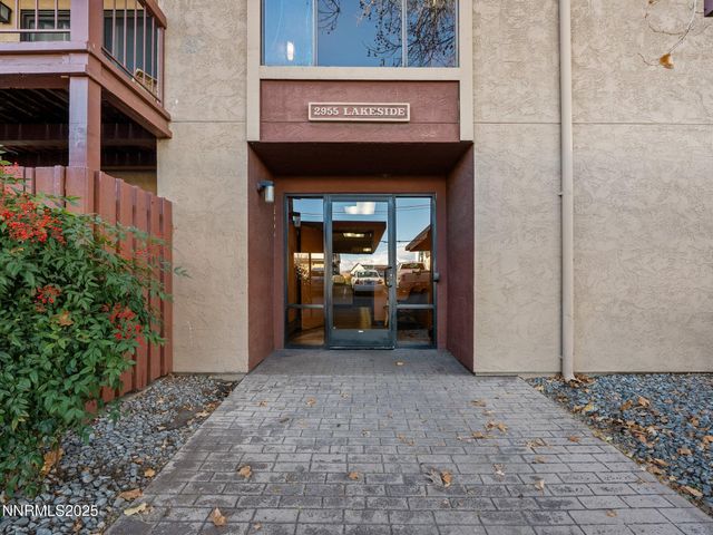 2955 Lakeside Drive 111, Reno, NV 89509