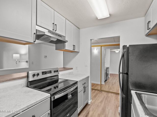 2955 Lakeside Drive 111, Reno, NV 89509