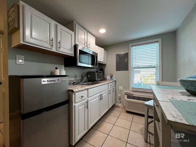 200 E Beach Boulevard 310, Gulf Shores, AL 36542