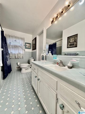 1817 CHARLOTTE DRIVE, Hoover, AL 35226