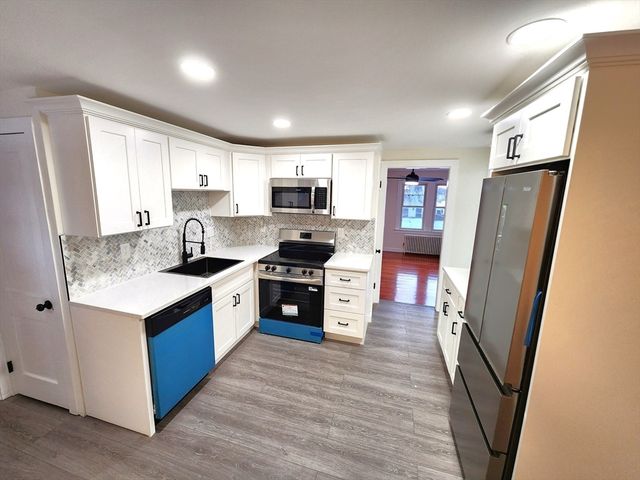 41 Bridgeport Street, Worcester, MA 01604