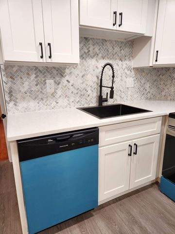 41 Bridgeport Street, Worcester, MA 01604