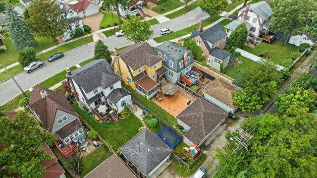 3525 Hollywood Avenue, Brookfield, IL 60513