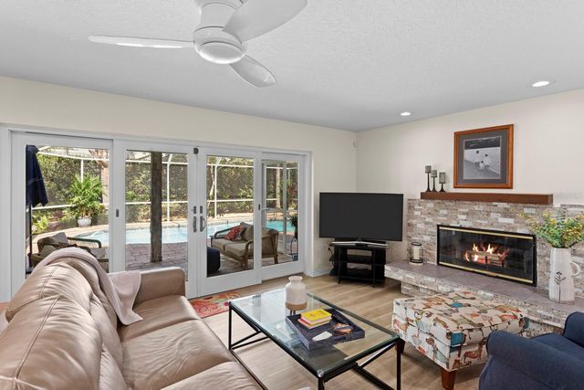 1107 GLENN LANE, Safety Harbor, FL 34695