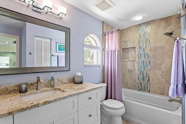 1107 GLENN LANE, Safety Harbor, FL 34695