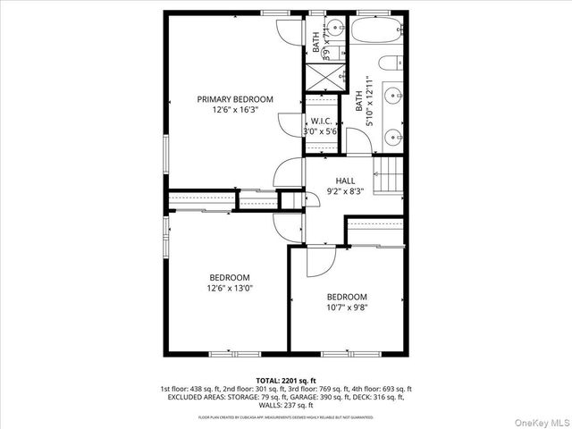 19 Keswick Lane, Plainview, NY 11803