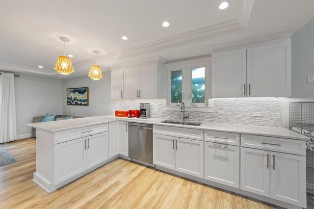 315 HAMMOCK CIRCLE, Anna Maria, FL 34216