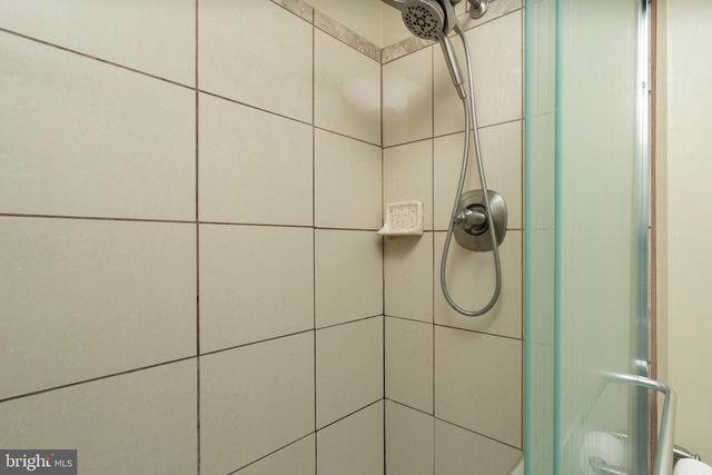 3933 WREXHAM CT, Bensalem, PA 19020