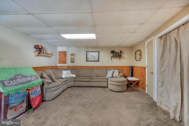 3933 WREXHAM CT, Bensalem, PA 19020