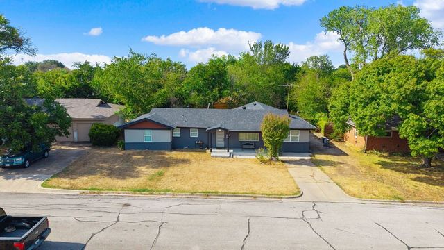 10 Beverly Court, Bedford, TX 76022
