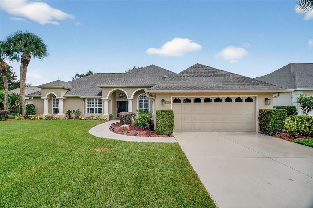 Image 1 of property listing at 19147 PARK PLACE BOULEVARD, Eustis, FL 32736