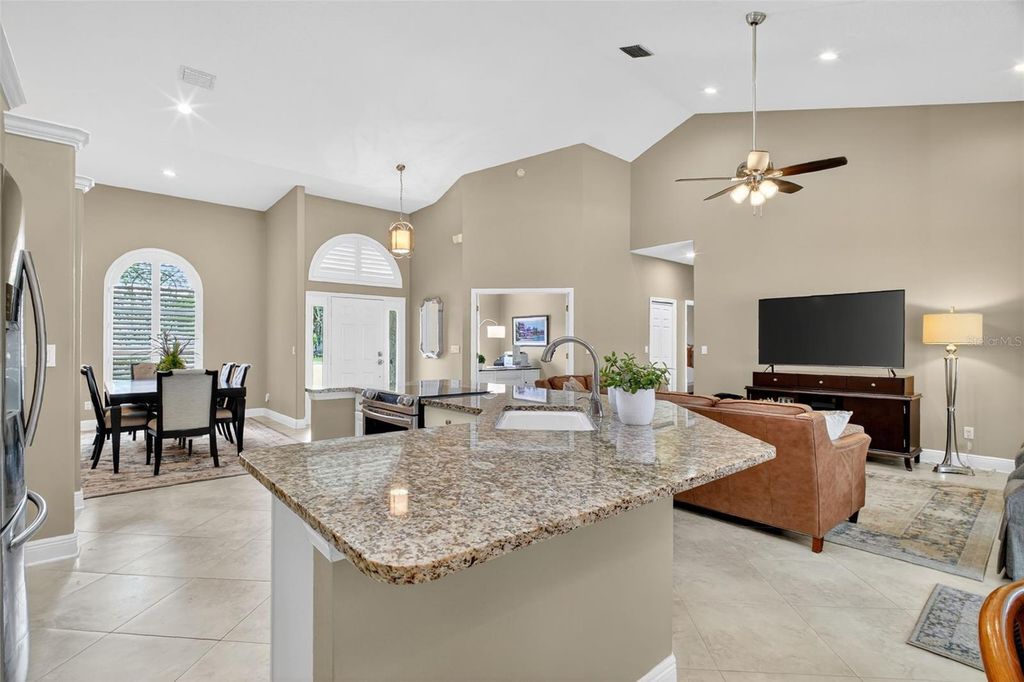 Image 15 of property listing at 19147 PARK PLACE BOULEVARD, Eustis, FL 32736