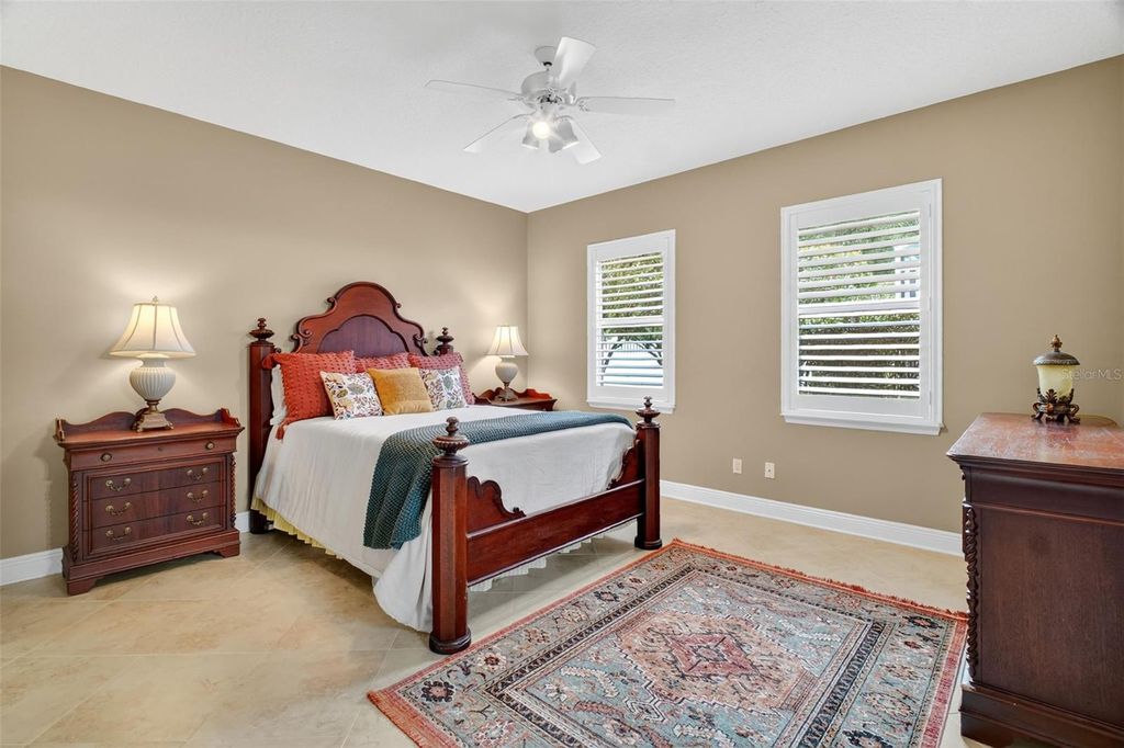 Image 32 of property listing at 19147 PARK PLACE BOULEVARD, Eustis, FL 32736