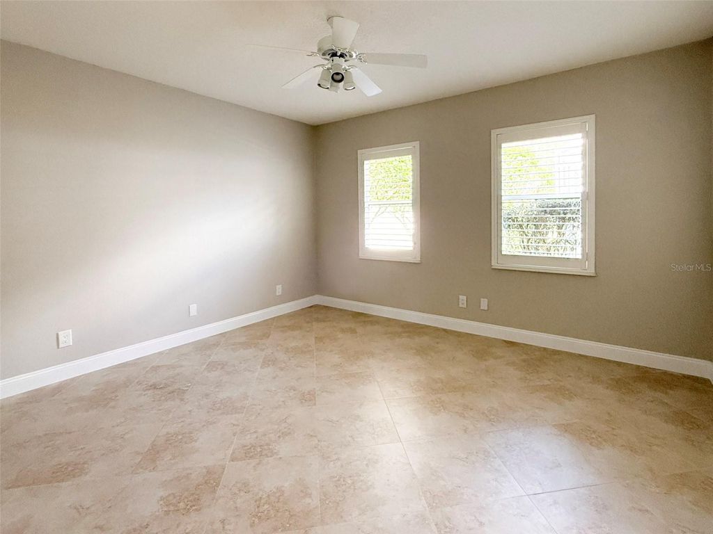 Image 33 of property listing at 19147 PARK PLACE BOULEVARD, Eustis, FL 32736