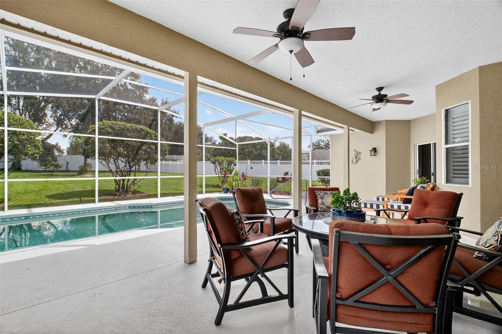Image 38 of property listing at 19147 PARK PLACE BOULEVARD, Eustis, FL 32736