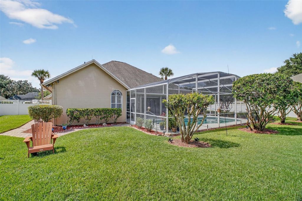 Image 52 of property listing at 19147 PARK PLACE BOULEVARD, Eustis, FL 32736