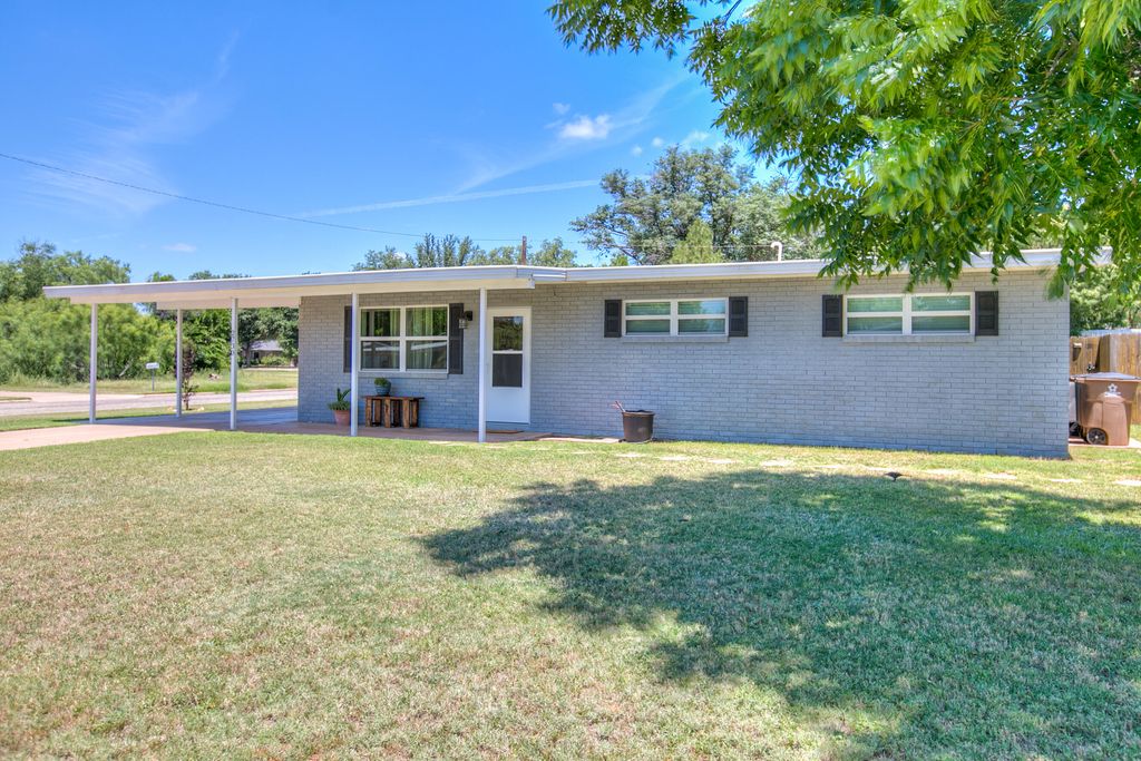 Image 2 of property listing at 2730 Sac Avenue, San Angelo, TX 76904