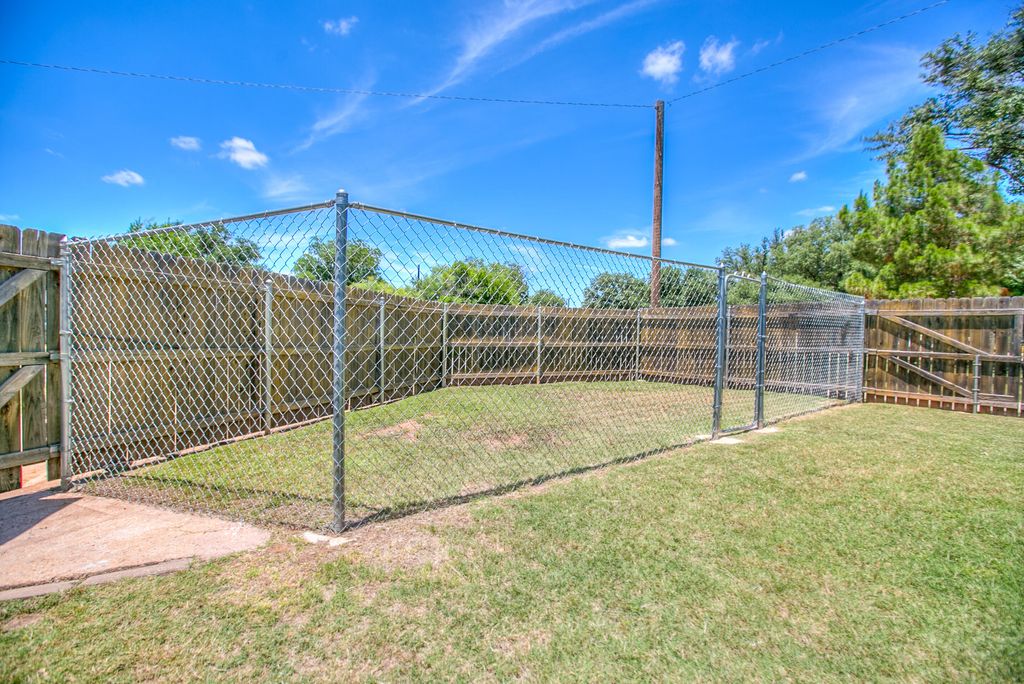Image 28 of property listing at 2730 Sac Avenue, San Angelo, TX 76904