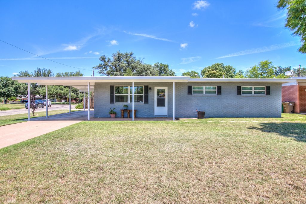 Image 3 of property listing at 2730 Sac Avenue, San Angelo, TX 76904