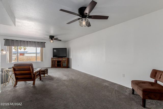 8808 E Wallen Ridge Drive, Tucson, AZ 85710