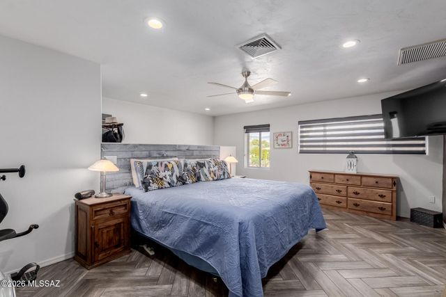 8808 E Wallen Ridge Drive, Tucson, AZ 85710