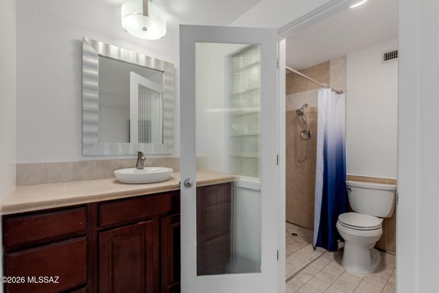 8808 E Wallen Ridge Drive, Tucson, AZ 85710