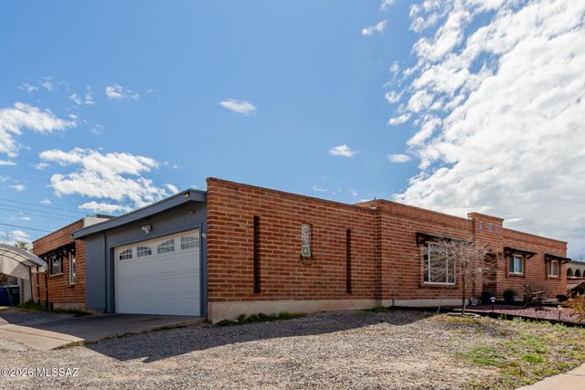 8808 E Wallen Ridge Drive, Tucson, AZ 85710