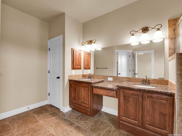 16021 Ethans Crossing, Lytle, TX 78052