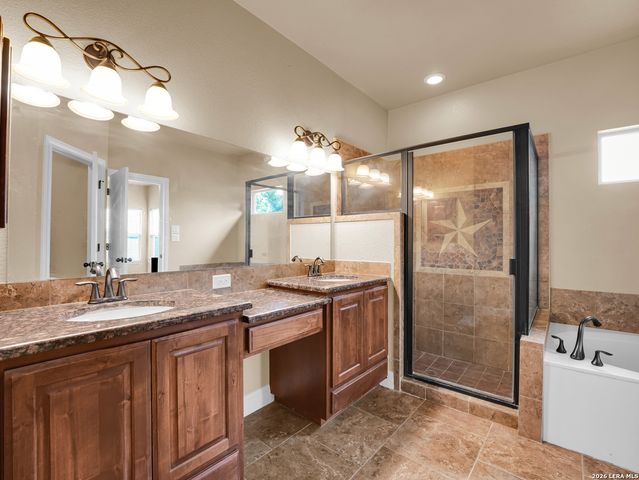 16021 Ethans Crossing, Lytle, TX 78052
