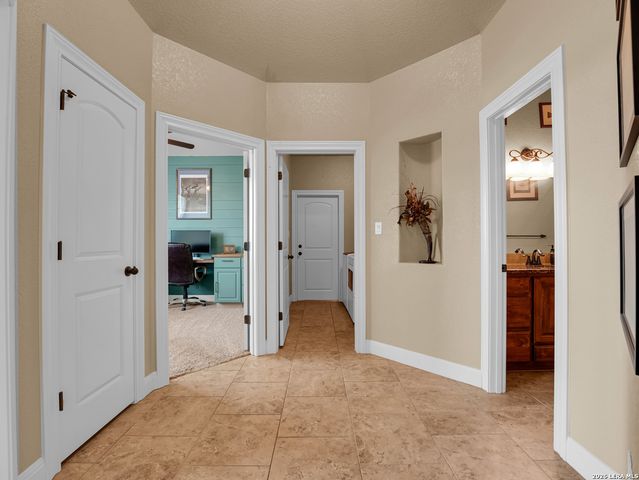 16021 Ethans Crossing, Lytle, TX 78052