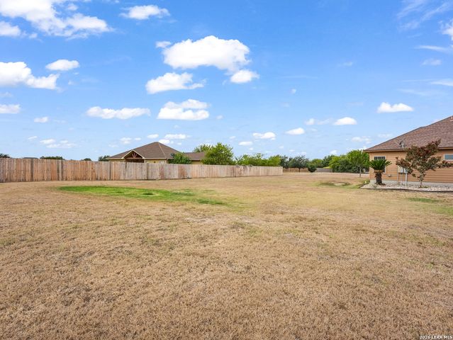 16021 Ethans Crossing, Lytle, TX 78052
