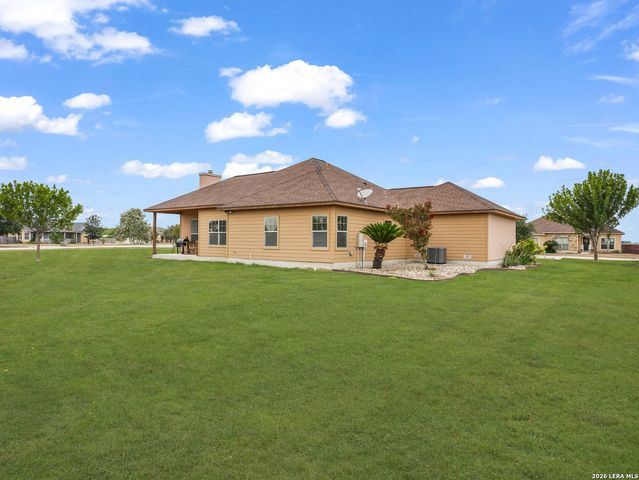 16021 Ethans Crossing, Lytle, TX 78052