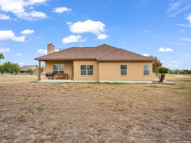 16021 Ethans Crossing, Lytle, TX 78052