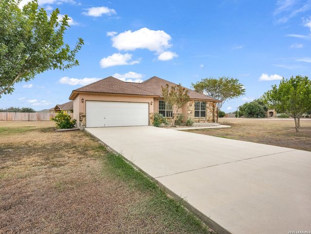 16021 Ethans Crossing, Lytle, TX 78052
