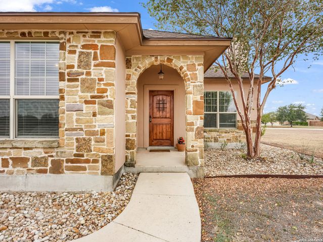 16021 Ethans Crossing, Lytle, TX 78052