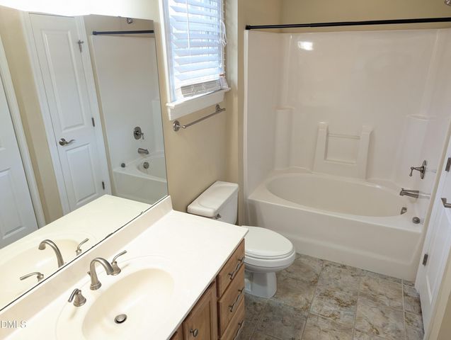 401 Finsbury Street Apt 200, Durham, NC 27703