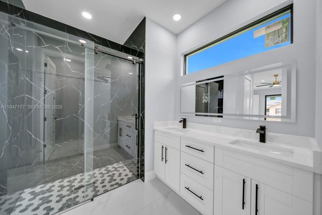 3514 2nd ST SW, Lehigh Acres, FL 33976