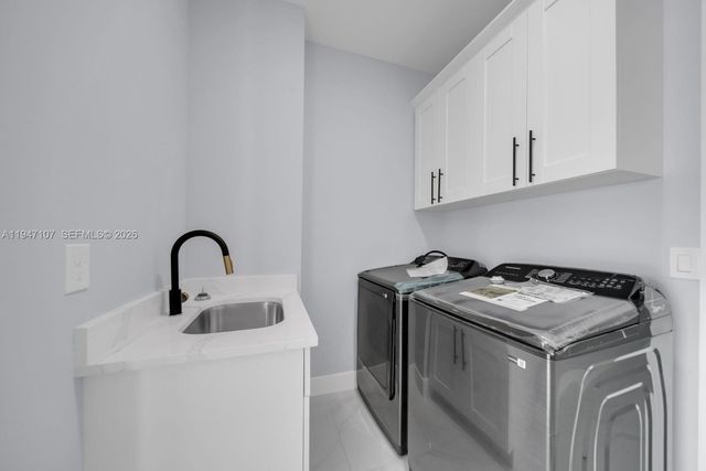 3514 2nd ST SW, Lehigh Acres, FL 33976