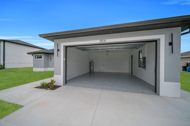 3514 2nd ST SW, Lehigh Acres, FL 33976